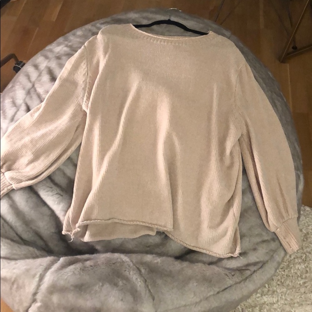 GUC Oversized Cream Chenille Sweater. Medium.